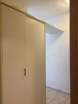 Wohnbereich mit Schrank