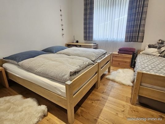 Schlafzimmer 2 (kann wieder als Kinderzimmer mit 4 Stockbetten umgebaut werden)