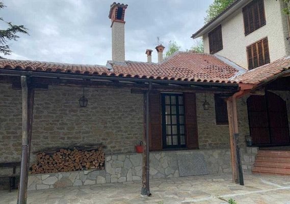 Haus in Pezzolo Valle Uzzone (Piemont)