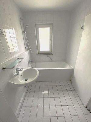 Badezimmer mit Badewanne