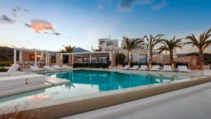 Kreta, Agios Nikolaos: Deluxe 5* Hotel mit Privatstrand zu verkaufen