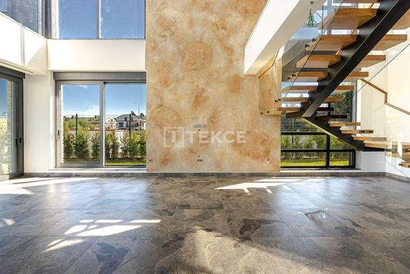 Detached 4-Bedroom House with Private Pool in Belek Antalya