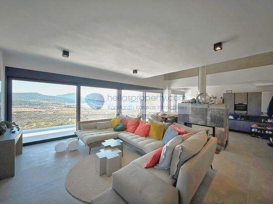 ee3cf59512894e91b8e2536c90a2a246-original