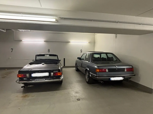 2 Tiefgaragenplätze