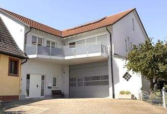 Haus mit großem Garten