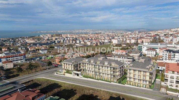 Chic Flats Close to the Marina in Istanbul Beylikduzu