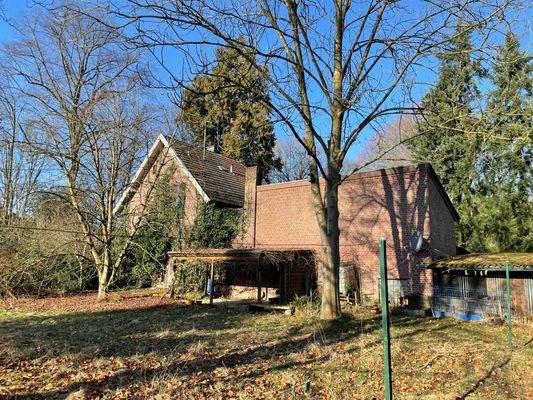 Wohnhaus vom Garten.jpg