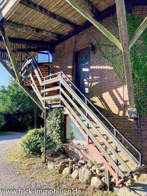 26-Aufgang zum 1.OG.JPG