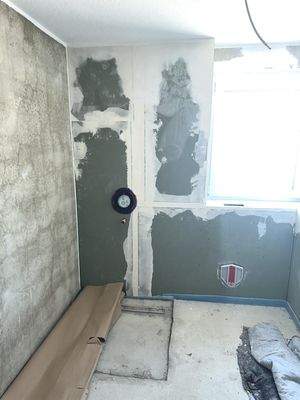 Gäste-WC mit Dusche