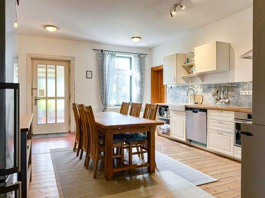 Küche in der Hauptwohnung - Erdgeschoss
