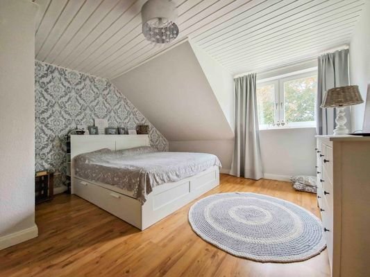 Schlafzimmer im DG