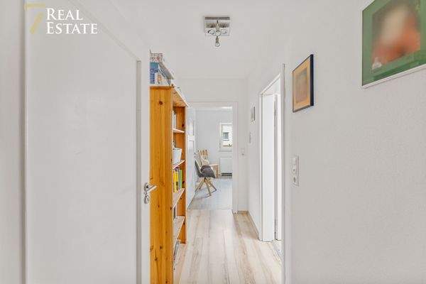 20250911_Kamil_Trojan_Design_Menzingen_Hebelstr._1