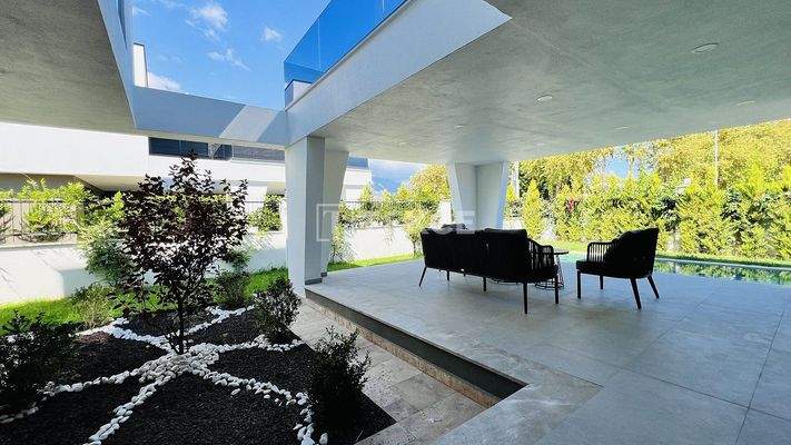 Luxury Villa with Mountain Views in Kemer Antalya