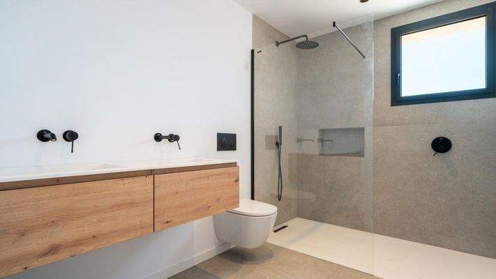 Finca Campos Baño 3 BHHS-BAL-0130