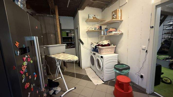 Nebengebäude - Waschraum