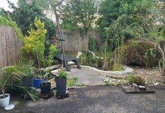 EG - Terrasse - Garten mit Teich.jpg