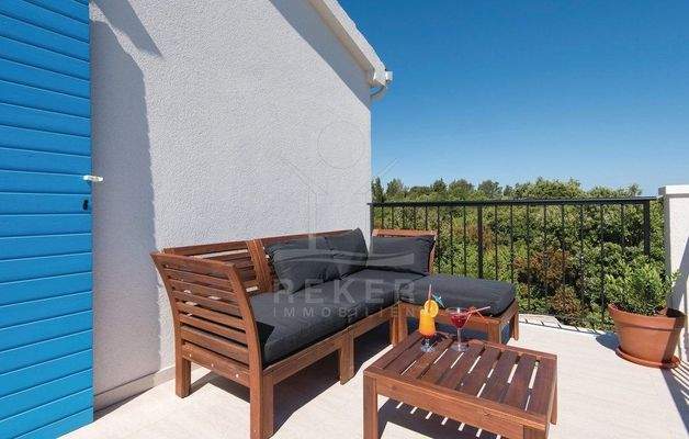 Schöne Stunden auf dem Balkon