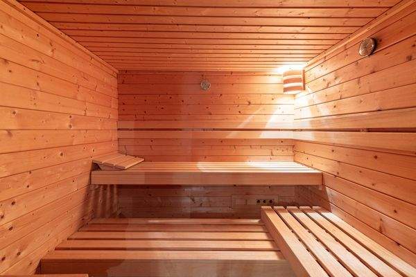 Keller Sauna