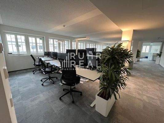 Open Space mit Arbeitsplätzen II