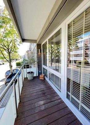 Kleiner Balkon im Wohnzimmer