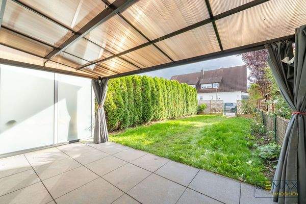 Pergola über der Terrasse 