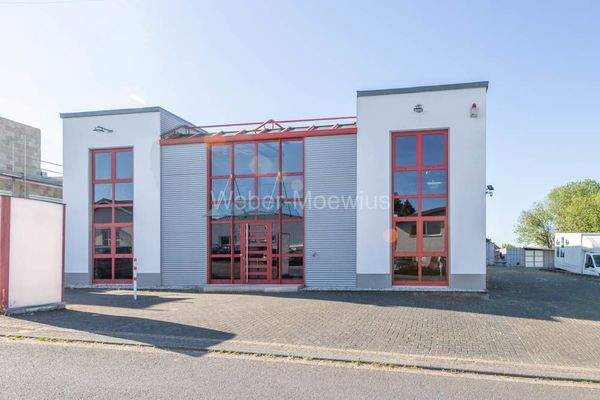 3396 Straßenansicht b - Bürotrakt