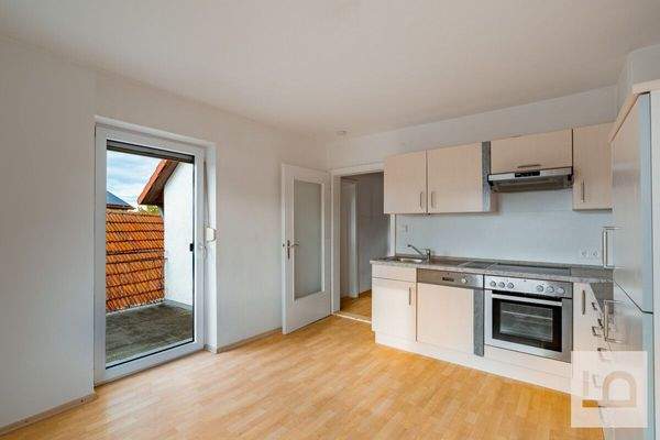 Küche 1. OG mit Zugang Balkon