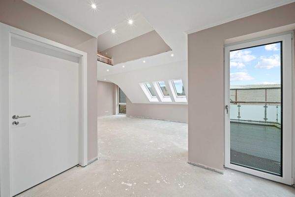 Zugang zur Dachterasse, Blick in den Wohn- & Essbereich