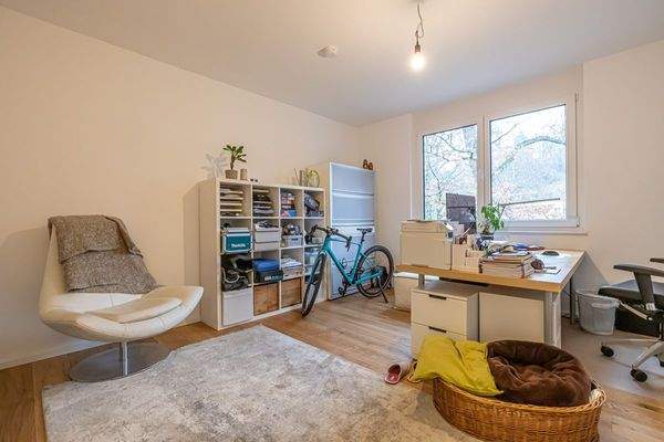 Büro- oder Kinderzimmer