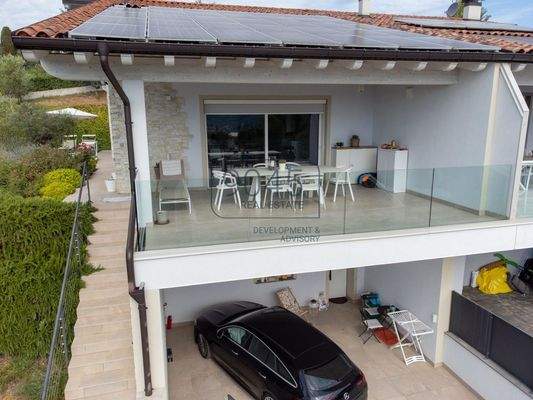 Eckreihenhaus-Villa mit großem Garten in Castion Veronese - Gardasee