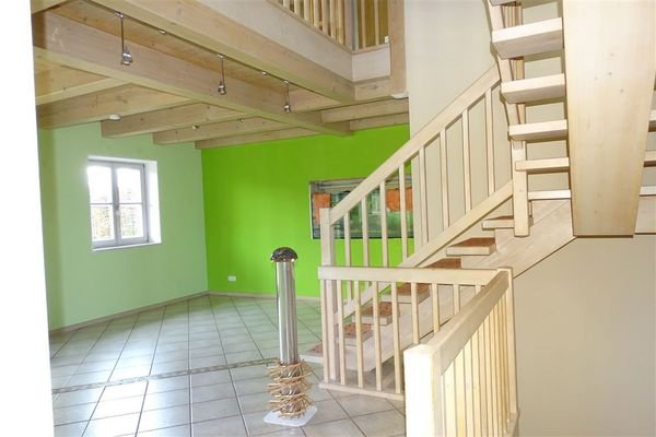 Wohnzi.- mit Treppe