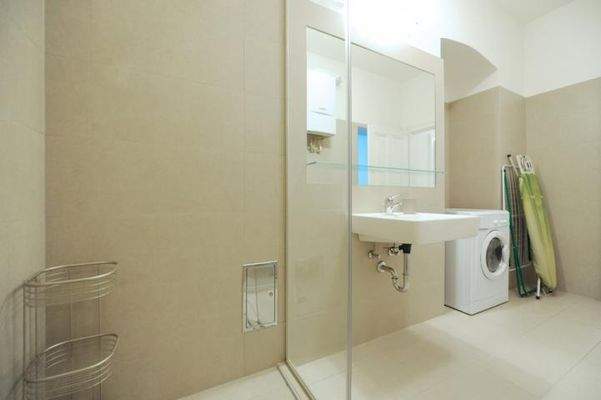 Badezimmer / bathroom