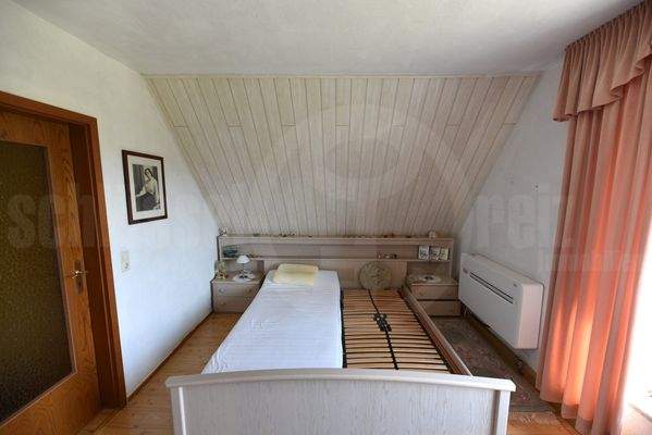 Schlafzimmer OG