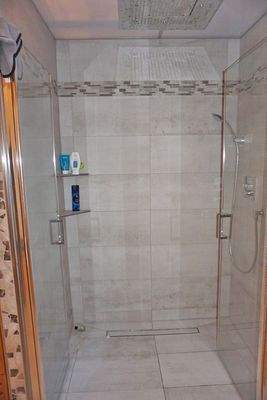 Dusche DG