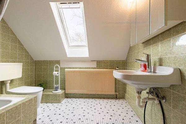 Duschbadezimmer im Obergeschoss