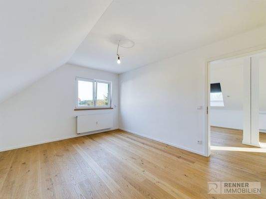 CAM02915G0-PR0051-STILL008