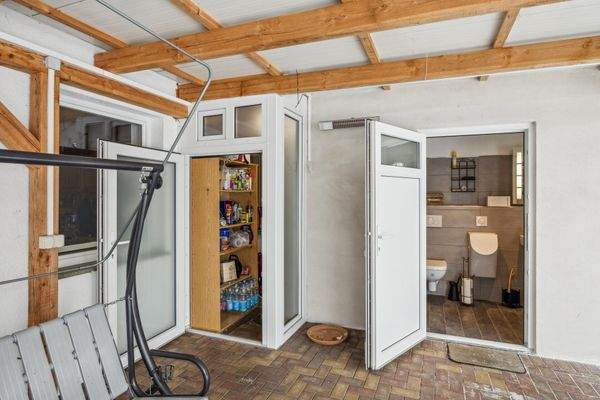 HWR und Außenduschbad