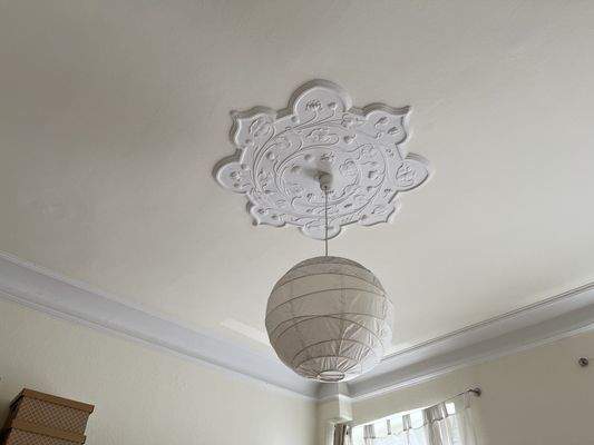 ... mit Stuckelementen