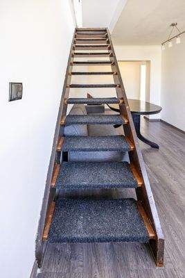 Treppe ins Dachgeschoss