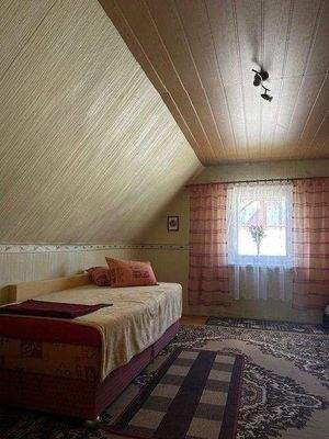 Zimmer links Dachgeschoss