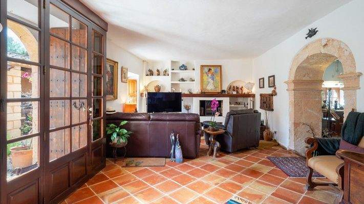 Finca Algaida Salón 2 BHHS-BAL-0706