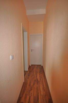 10 hinterer Flur.JPG