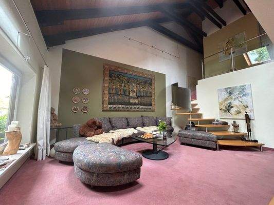 das nach oben offene Wohnzimmer I