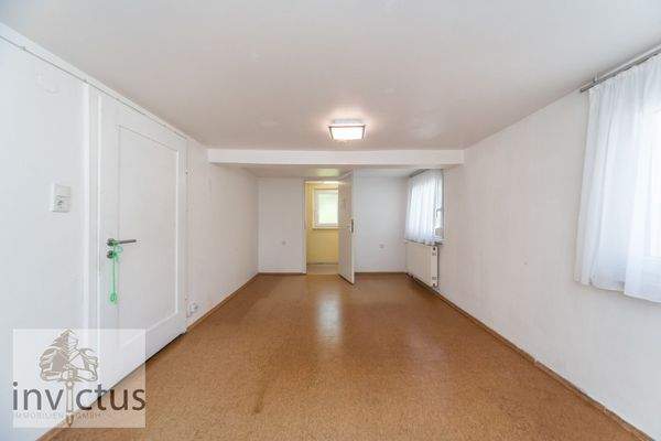 Schlafzimmer im OG mit separatem WC