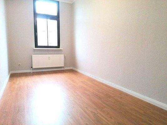 Kinderzimmer 2 mit Laminat