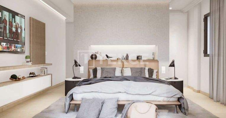 Villas Featuring Pools and Gardens in San Juan Alicante