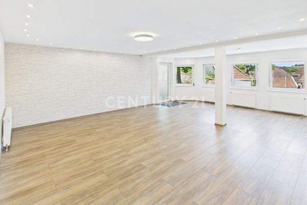 Weitläufiges Loft mit fließendem Grundriss