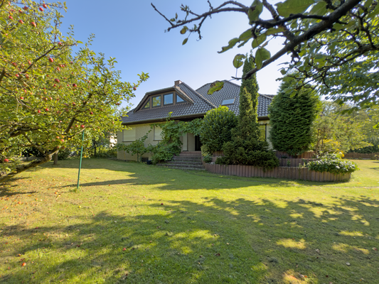 Gartenbereich (Westansicht)