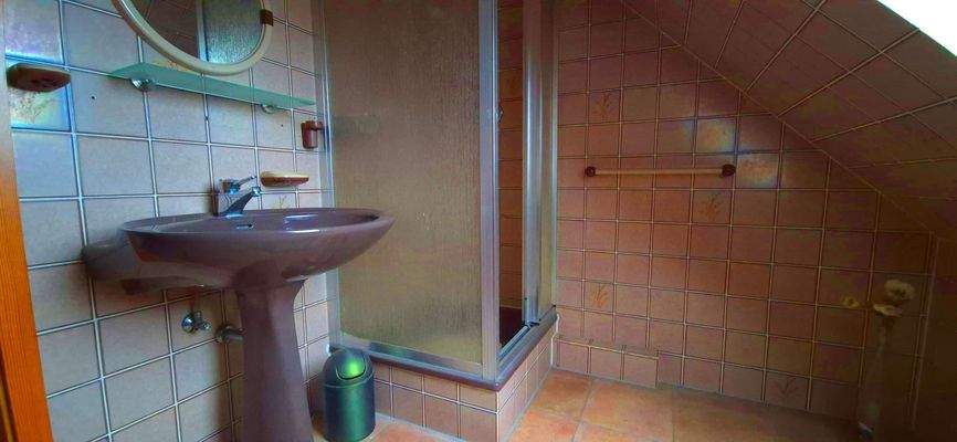 Badezimmer_Dachgeschoss