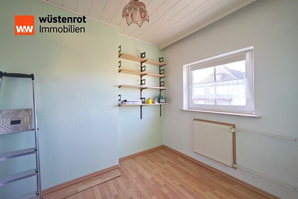kleines Zimmer OG